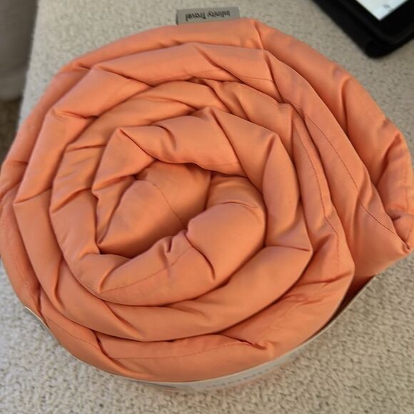 Infinity Travel - Infinity Pillow, Pink/Tangerine, one size, NWT display item - Picture 4 of 5